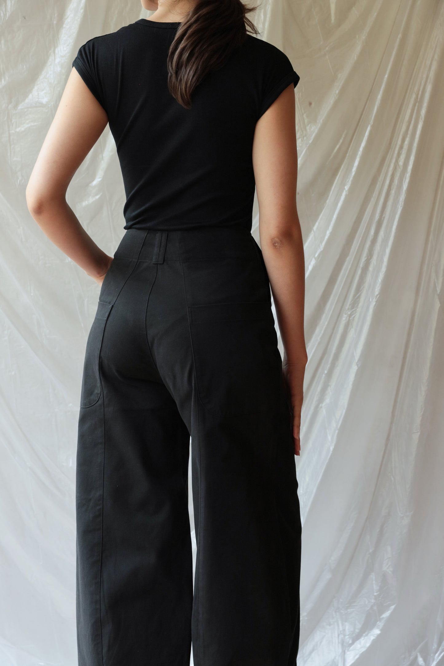 In stock ― 001 Black
