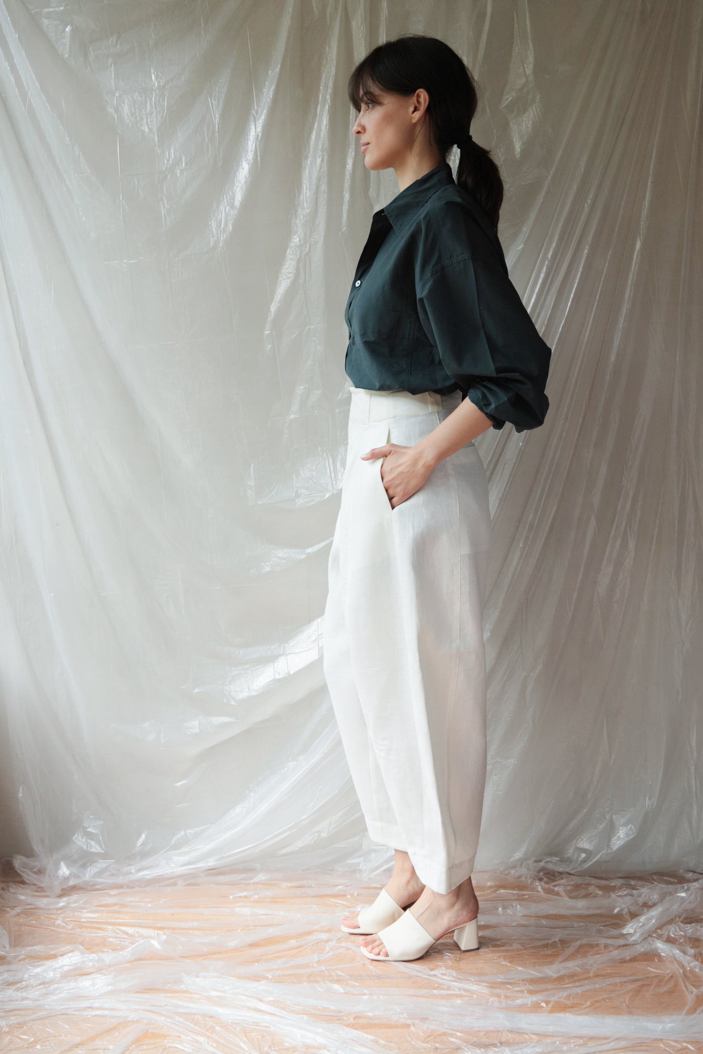 Model 002 ― White Linen