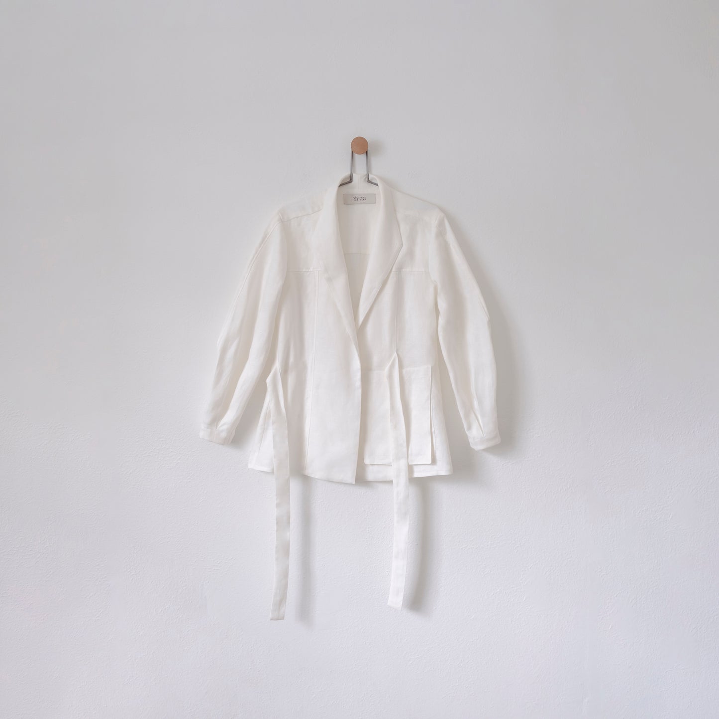 Light Crossed Jacket ― White Linen