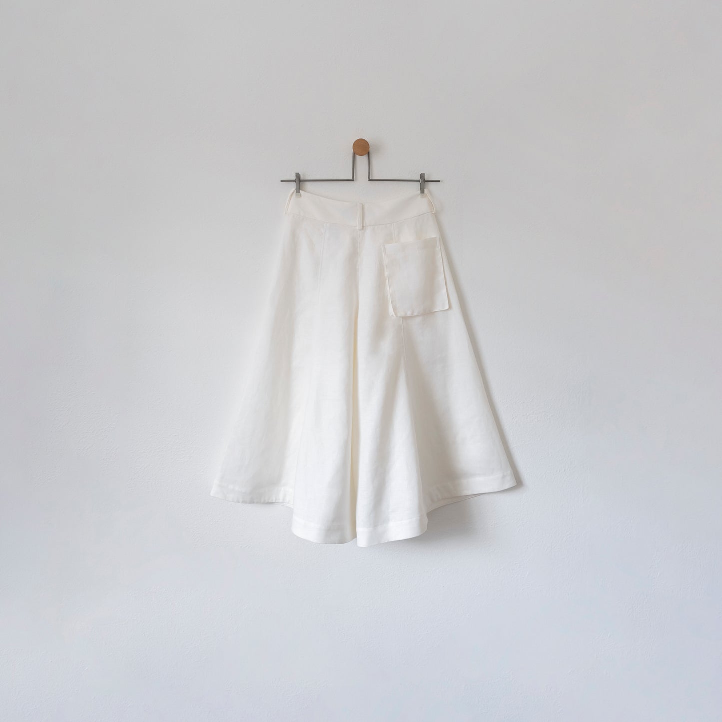 Skirt Pant ― White Linen