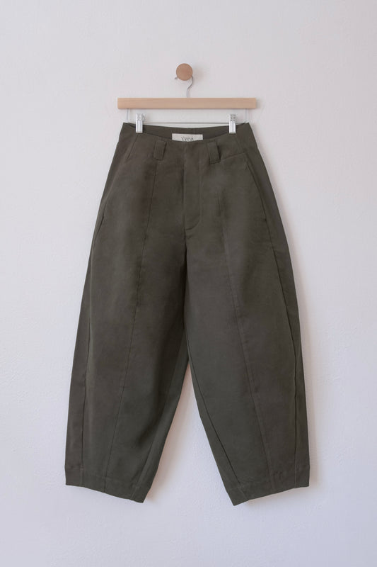 Model 002 ― Deep Olive