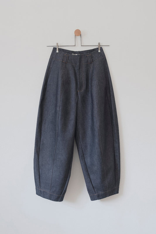 Modelo 002 ― Denim Crudo