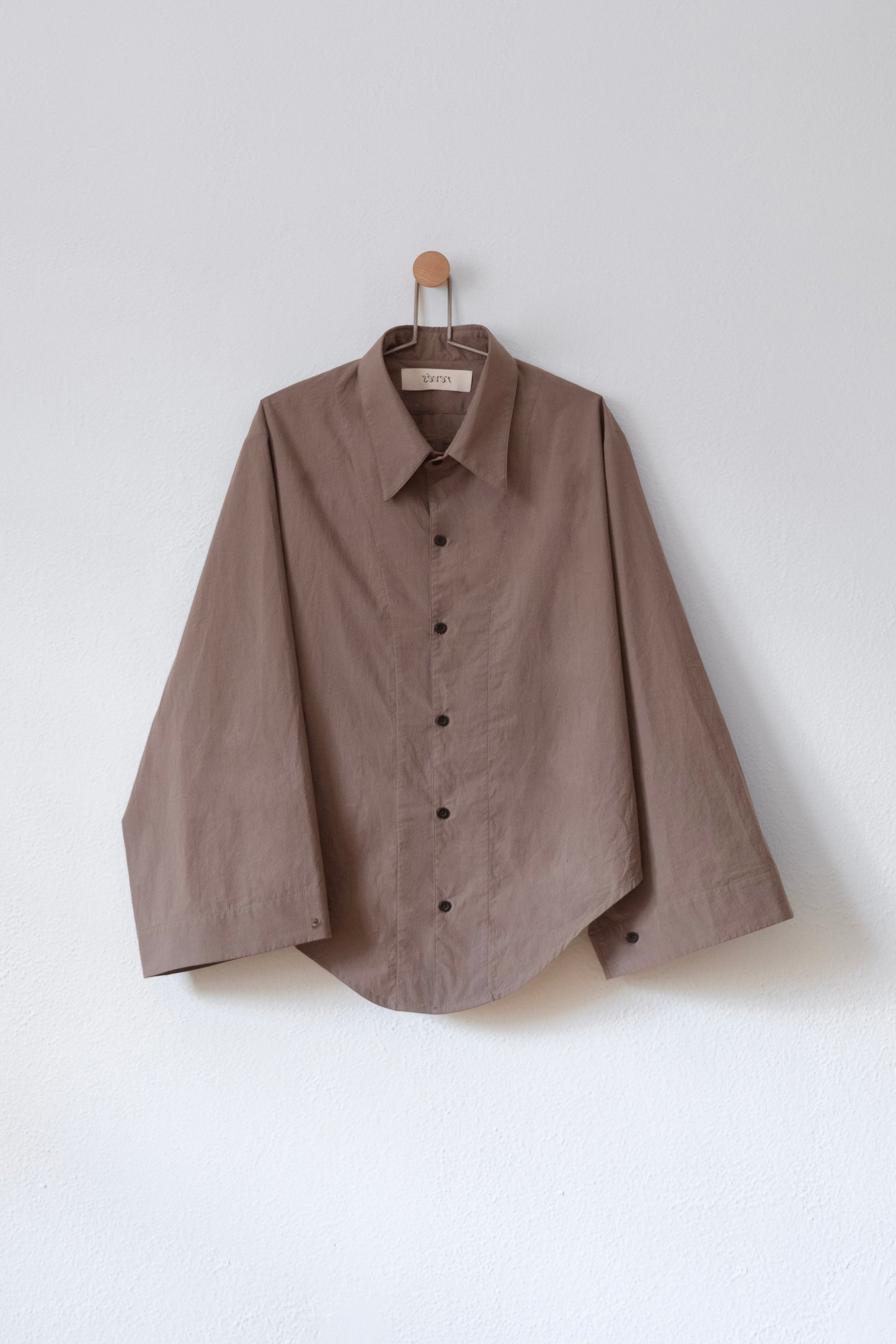 Modelo 002 ― Blanco